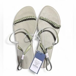 Size 9w Universal Thread Braided Sandals in Green